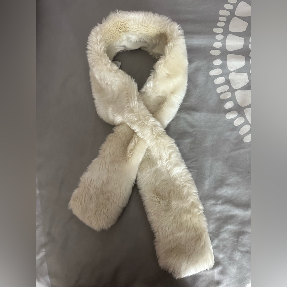 White faux fur Restoration Hardware scarf